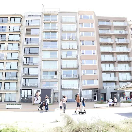 Appartement In With Sea View, Cleaning Included Nieuport