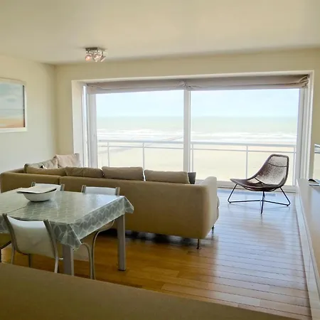 In With Sea View, Cleaning Included Appartement *